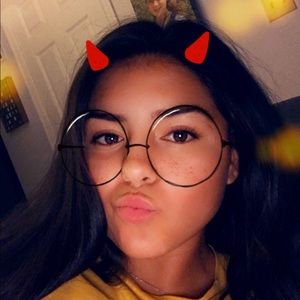 Meet your Posher, Faith